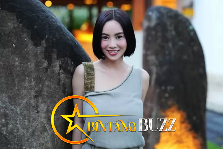 Perempuan Cantik Pacar Baru